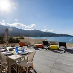 La Maison Sur La