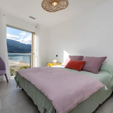 Βίλα La Maison Sur La *