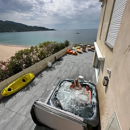 La Maison Sur La Calcatoggio (Corsica)