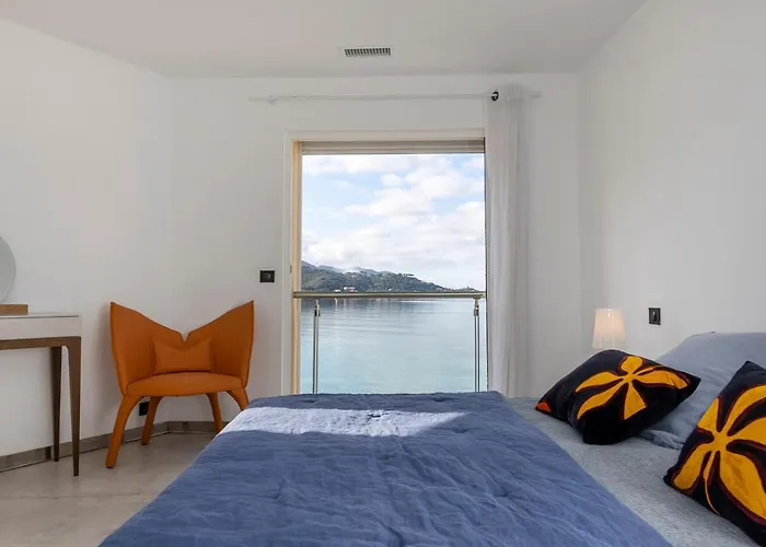 Villa La Maison Sur La *